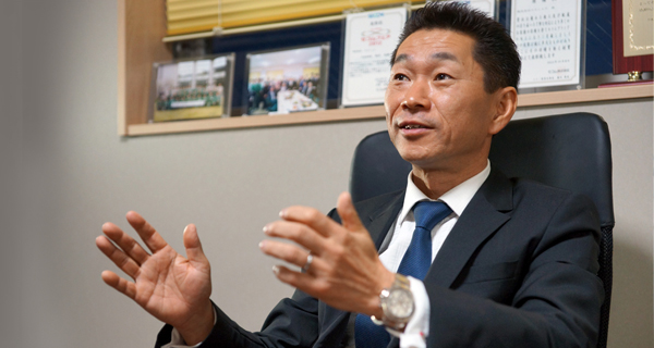 代表 城内 政樹